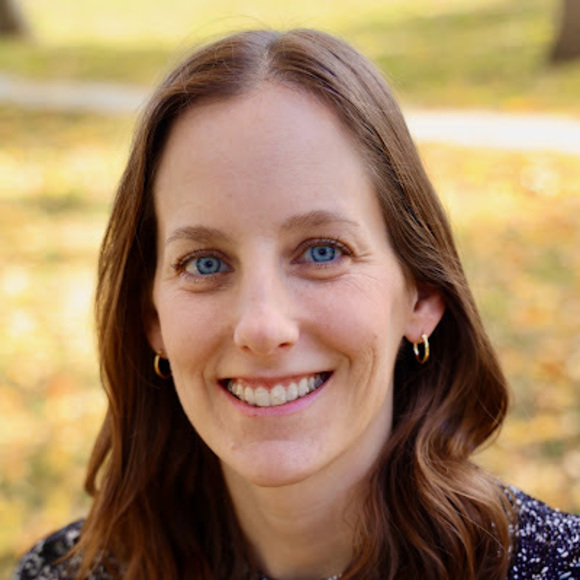 Meet your Posher, Jennifer - Picture 1 of 1